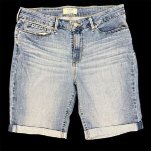 DENIZEN Levi's Mid Rise Bermuda Denim Shorts Light  Blue Jeans Size 12 - W31